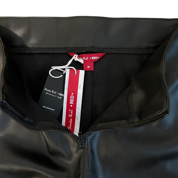 Smoke Rise Black Vegan Leather Moto Skinny Leg Pants Size: Small - Picture 7 of 10